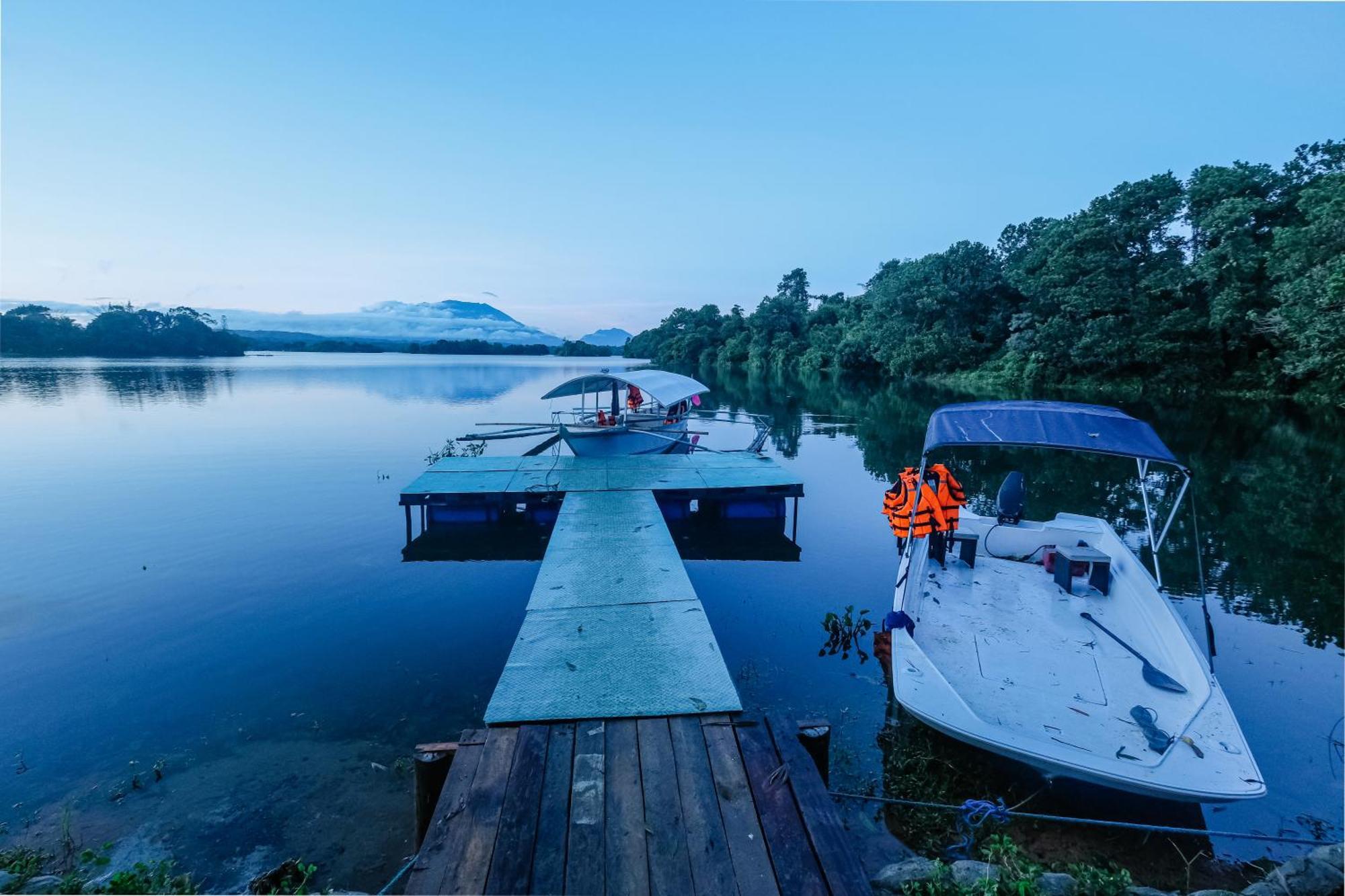Almost Heaven Lake Resort By Cocotel Cavinti Exterior foto